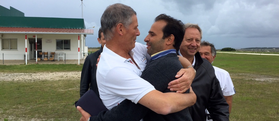 Au revoir et merci Tojeira.