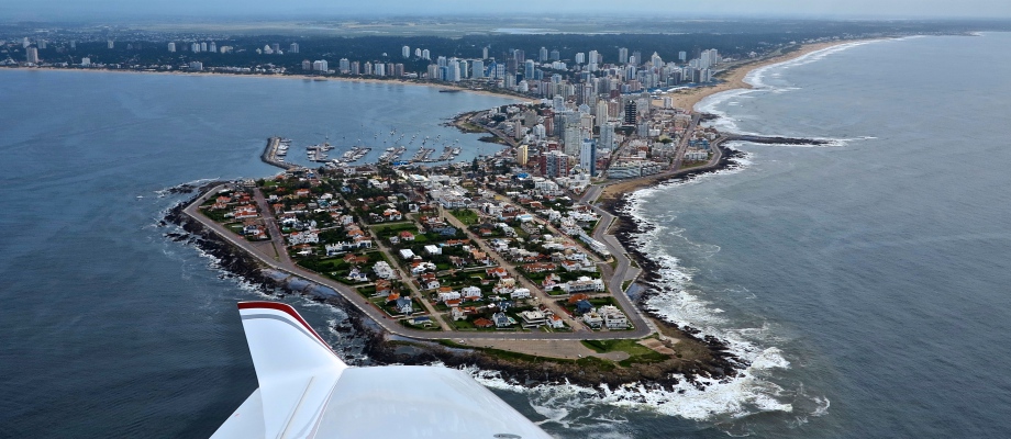 Montevideo – Punta del Este.